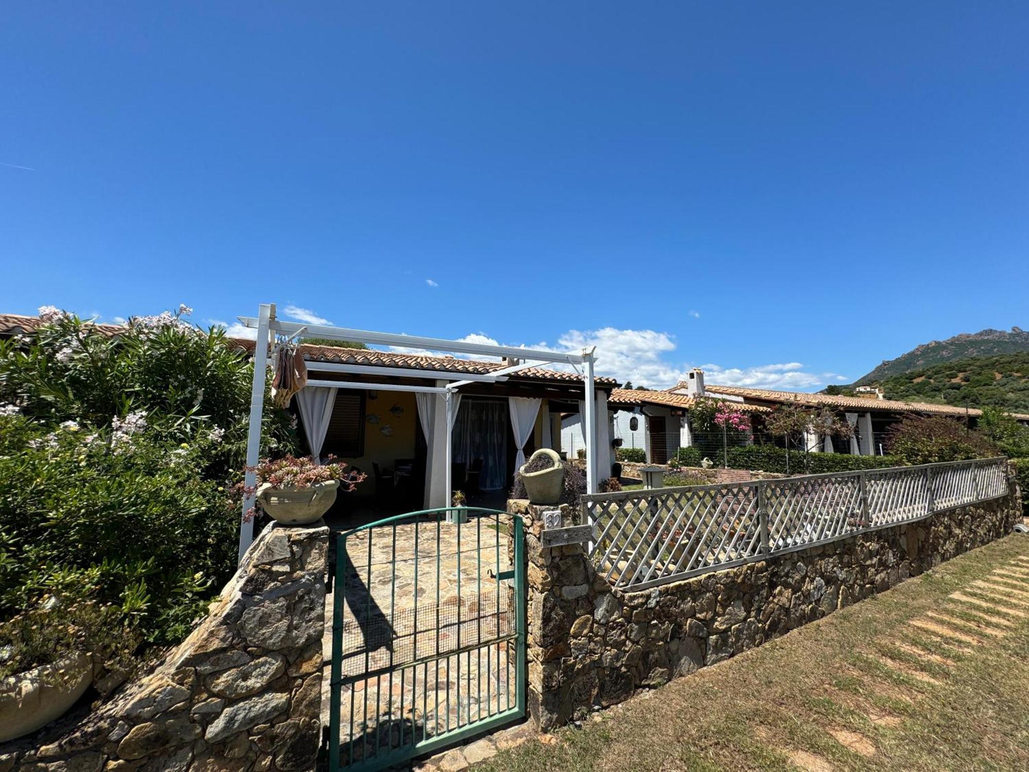 Casa Vacanze Con Piscina E Vista Mare Esclusiva Per Coppie E Famiglie, Relax E Tranquillita Tertenìa Exterior foto